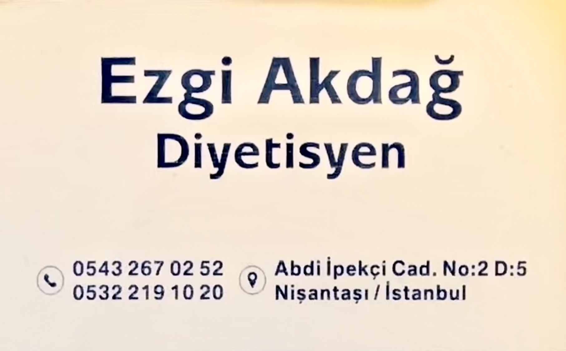 Uzman Diyetisyen Ezgi Akdağ Nişantaşı’nda Yeni Ofisinde